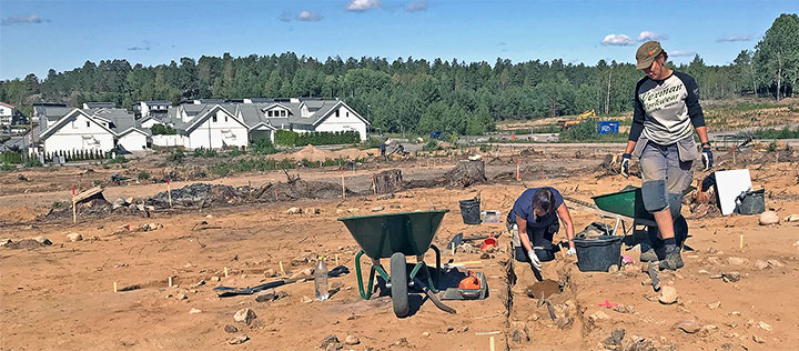 Inbjudan utgrävning Riksten. Foto Louise Yourstone Tegborg